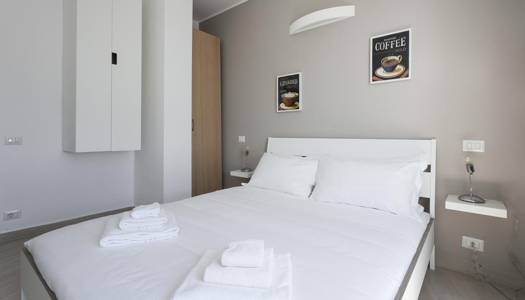 Italianway-Sammartini Appartement Milaan Buitenkant foto